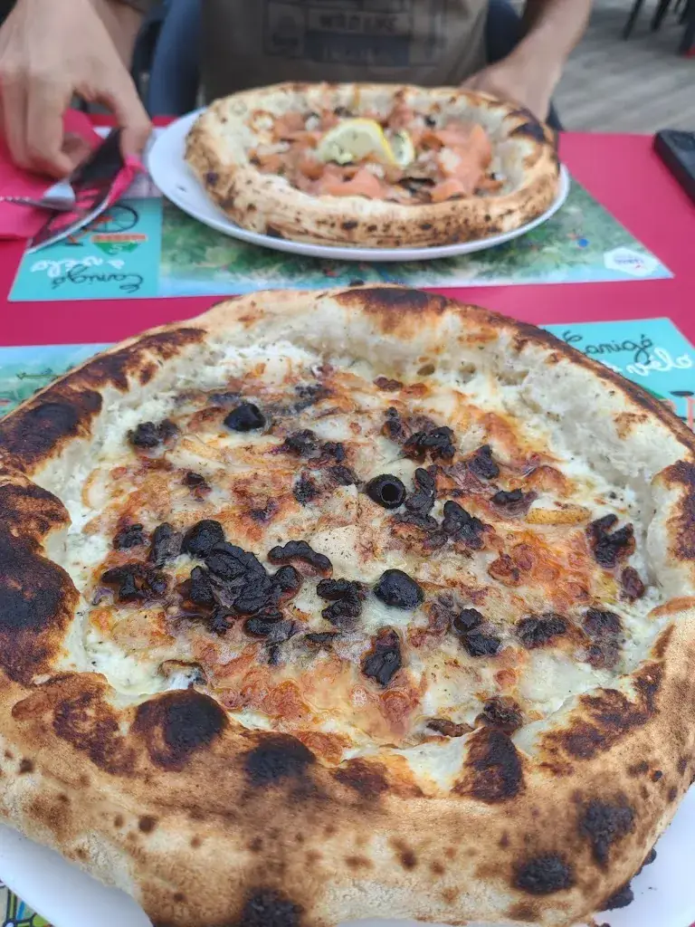 Manny Leoni_Menja I Calla_Vinça_review