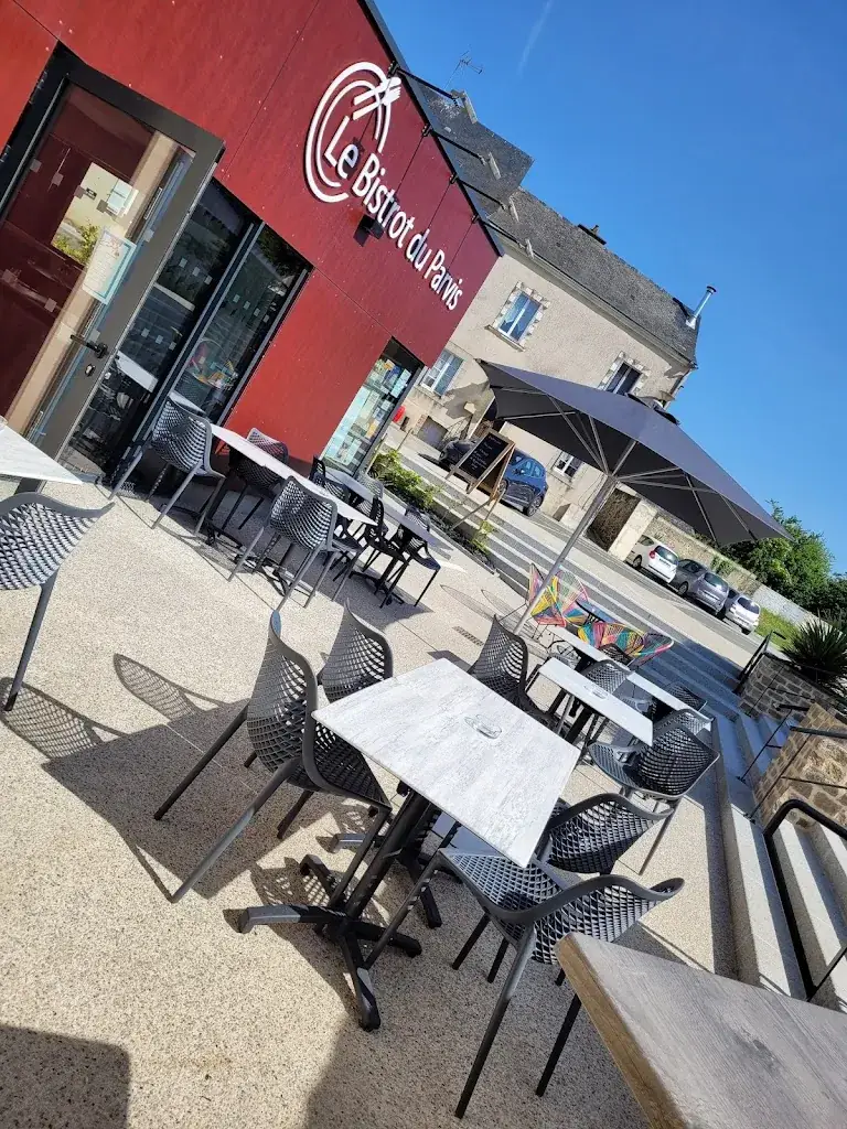 Le Bistrot du Parvis Restaurant in Ahuillé