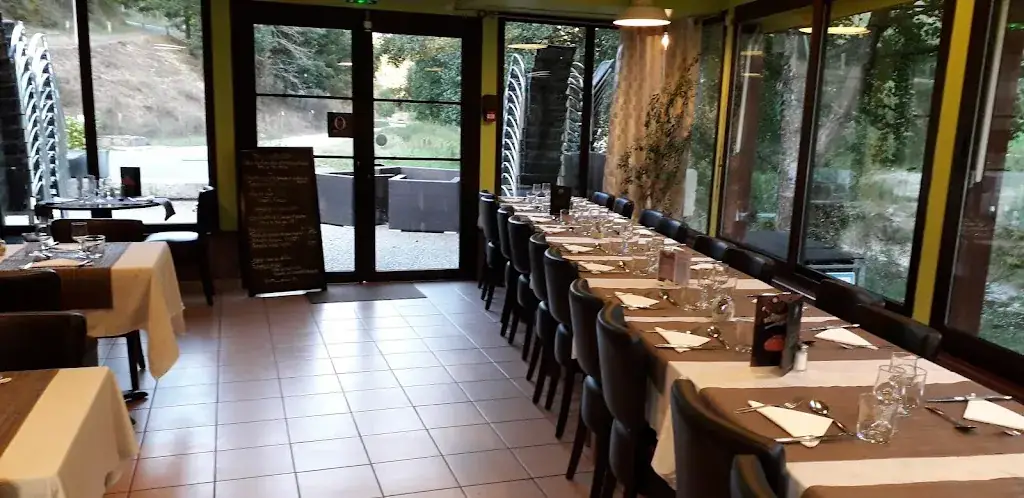 Le Moulin Bistrot Guinguette_Saint-Berthevin_slider_image_1