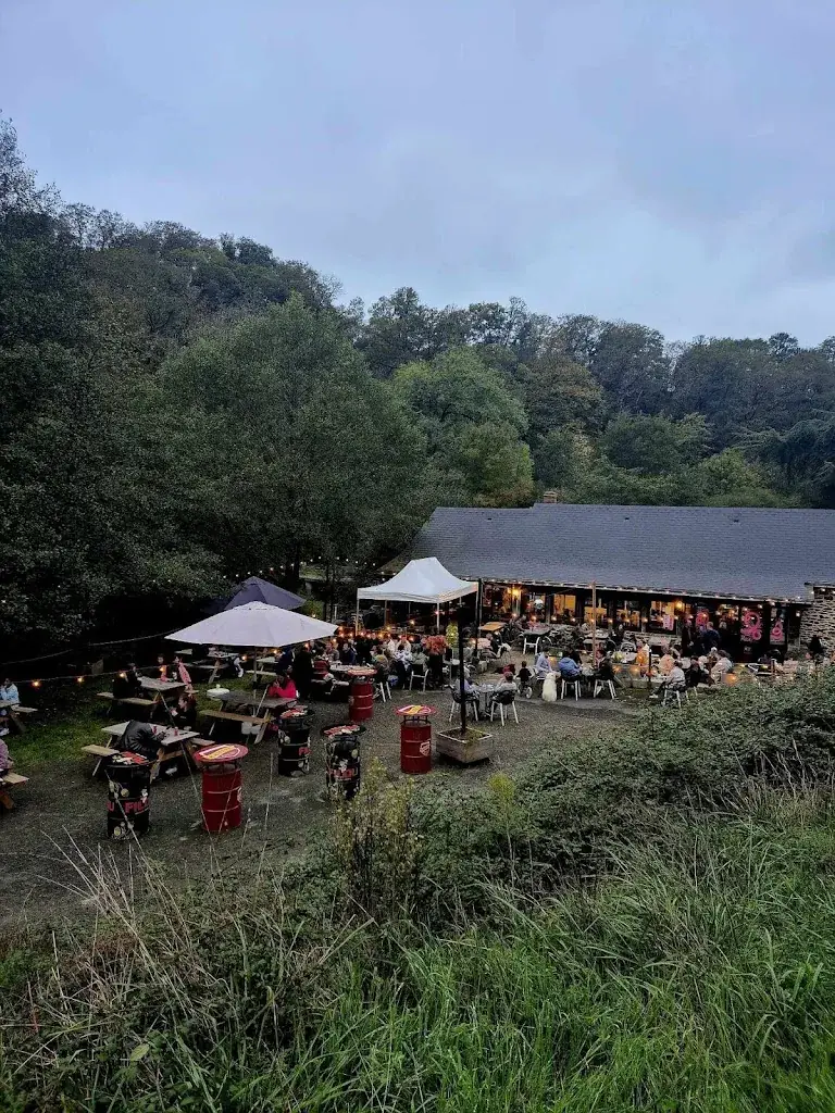 Le Moulin Bistrot Guinguette_Saint-Berthevin_slider_image_3