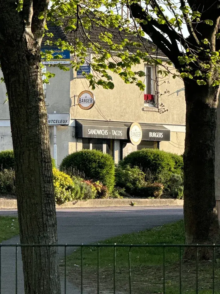 cherifa Zarouri_Le Banger_Villepinte_review