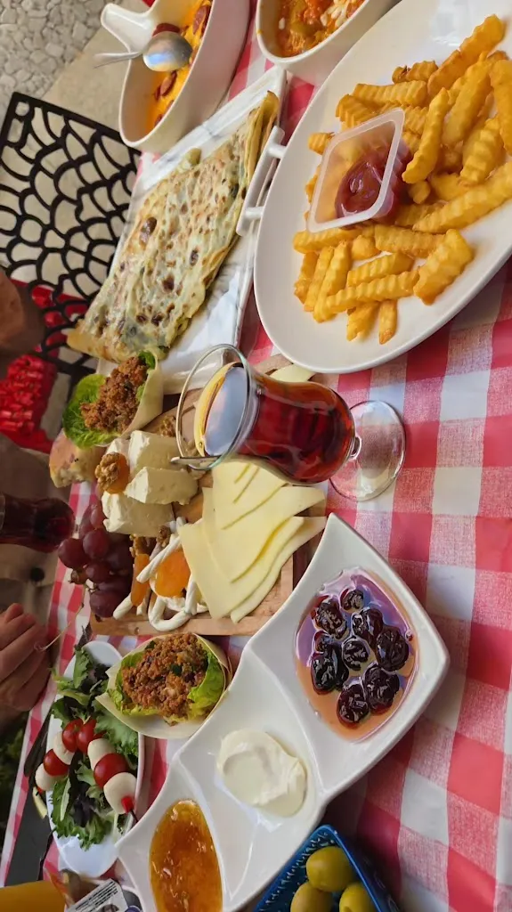 Restaurant Istanbul_Mions_slider_image_2