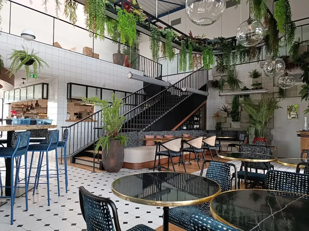 Les Enfumés_Montbert_slider_image_1