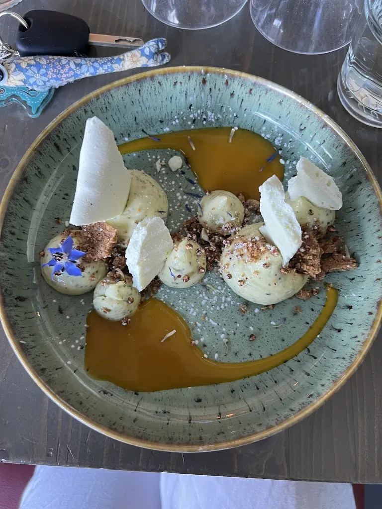 Maelys Rose Garnier_L'Arlequin_Aigrefeuille-sur-Maine_recensione