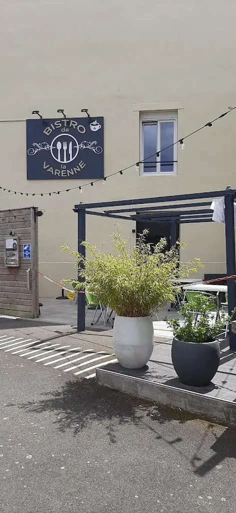 Stephen Bennett_Bistro de la Varenne_Ambrières-les-Vallées_review