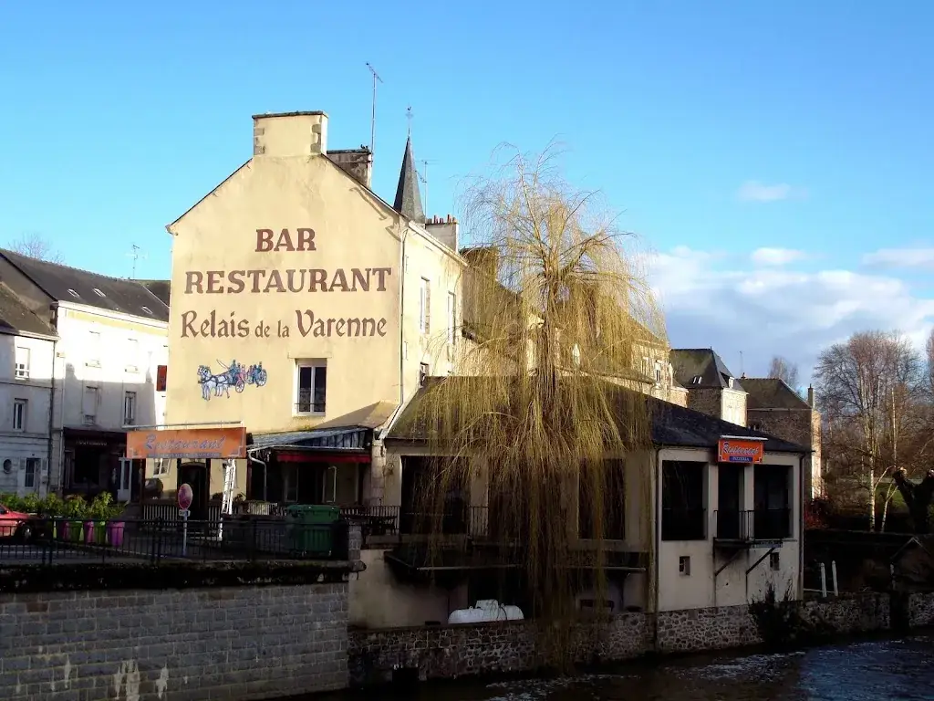 Bistro de la Varenne_Ambrières-les-Vallées_slider_image_1