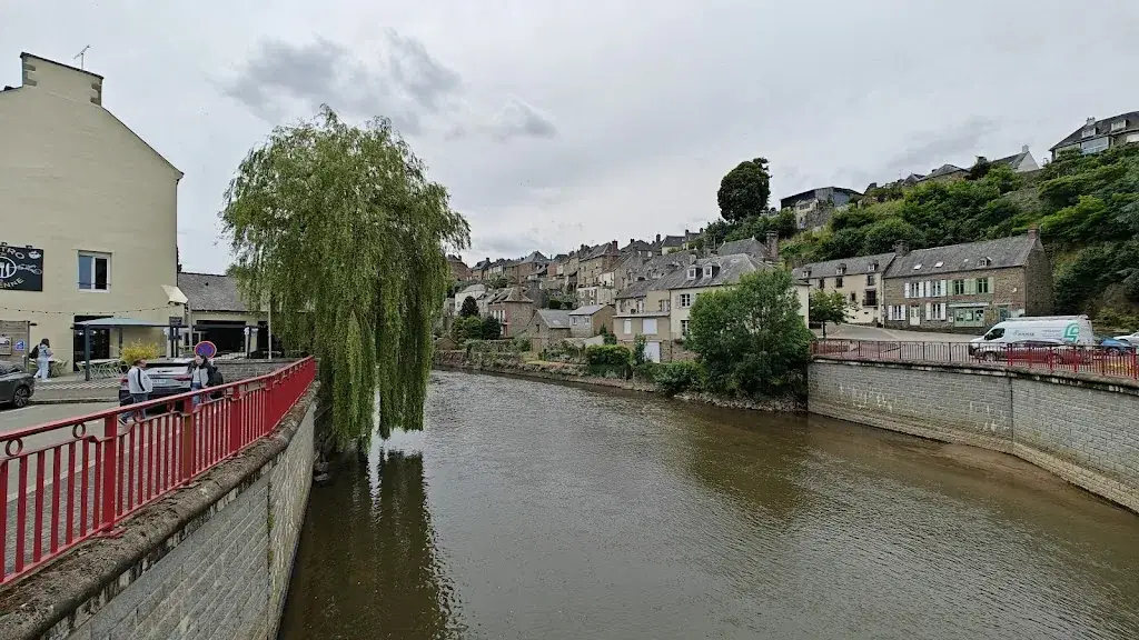 Bistro de la Varenne_Ambrières-les-Vallées_slider_image_3