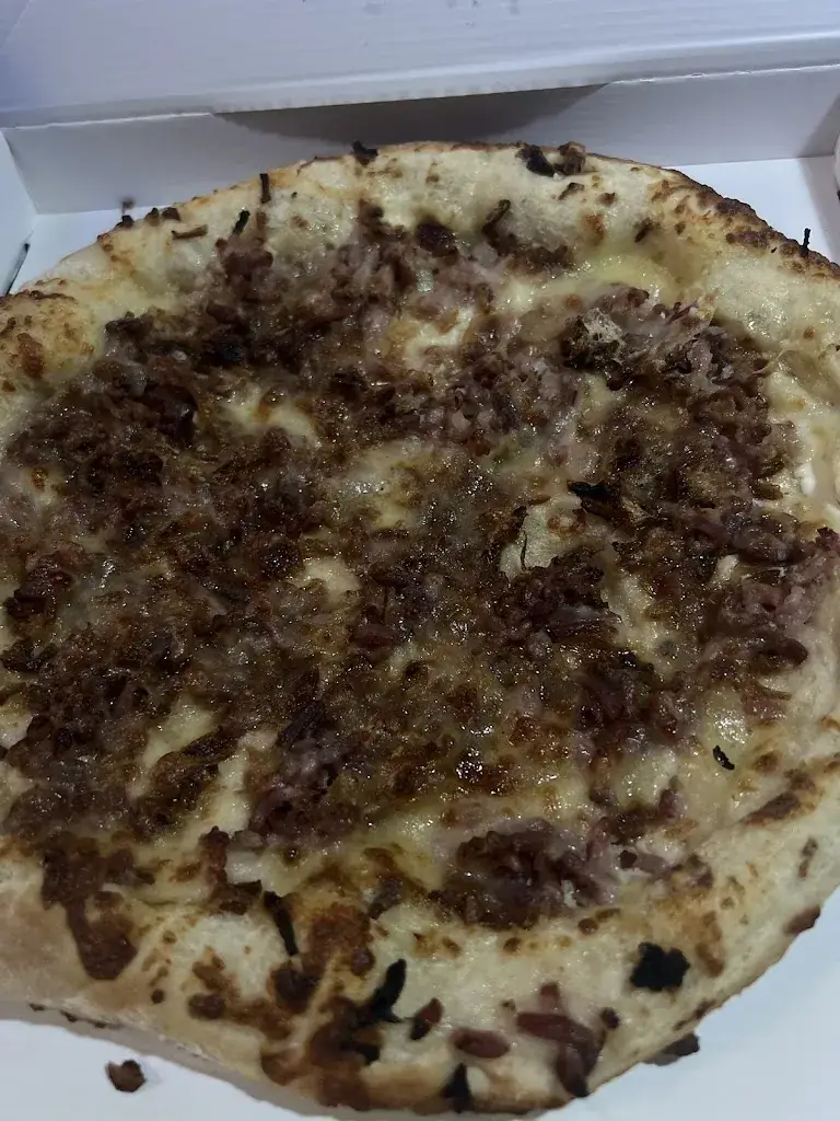 Malo brds_Pizza Maison Cuite En 3 Inn_Ambrières-les-Vallées_review