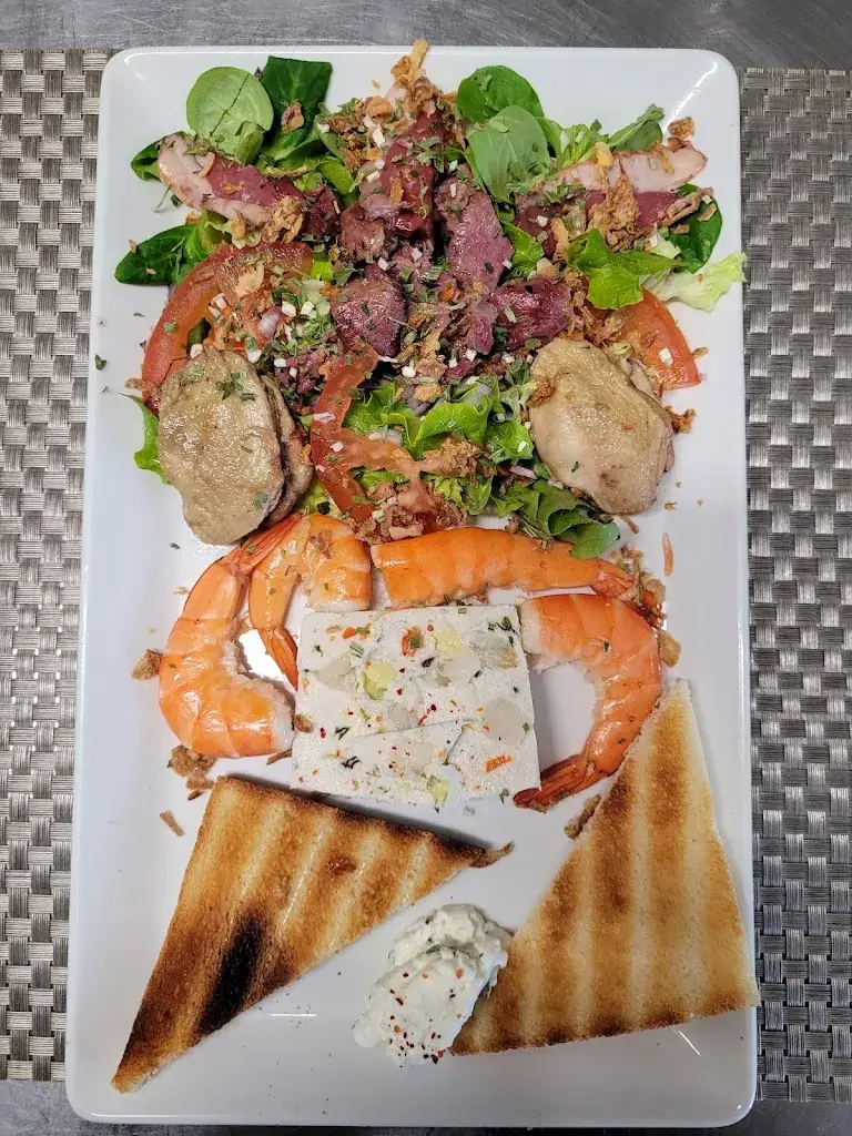 Hôtel Restaurant Le Saint Benoist_Aizenay_slider_image_3