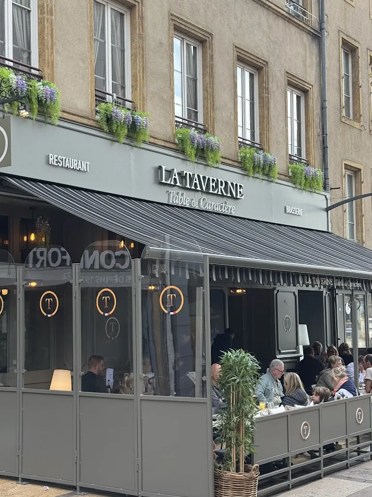 Mr. David_𝐋𝐚 𝐓𝐚𝐯𝐞𝐫𝐧𝐞 𝑇𝑎𝑏𝑙𝑒 𝑑𝑒 𝐶𝑎𝑟𝑎𝑐𝑡è𝑟𝑒 𝐌𝐞𝐭𝐳_Metz_review