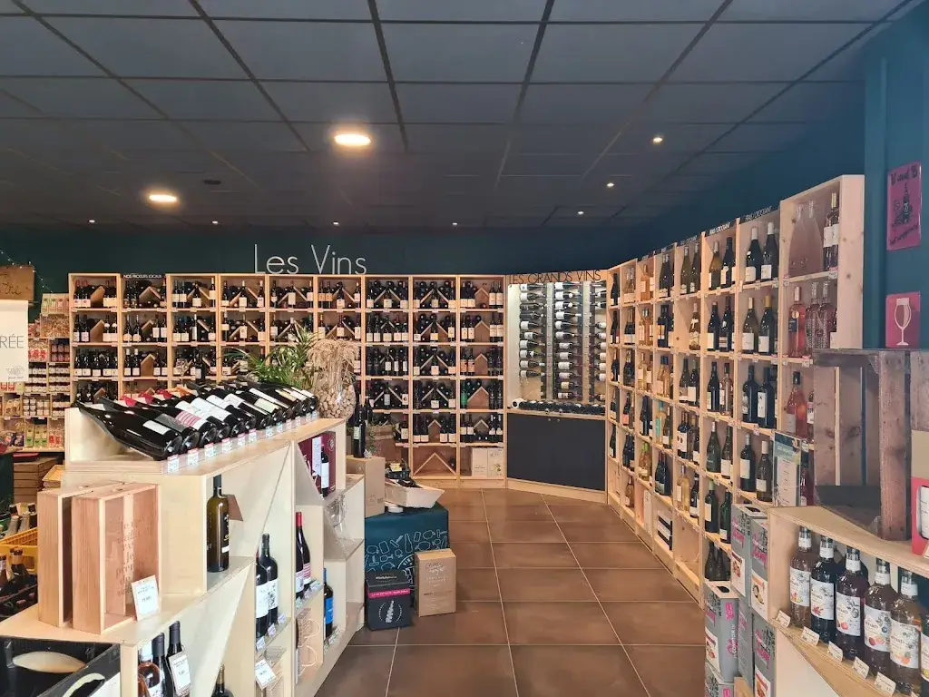 V and B Aizenay_Aizenay_slider_image_3