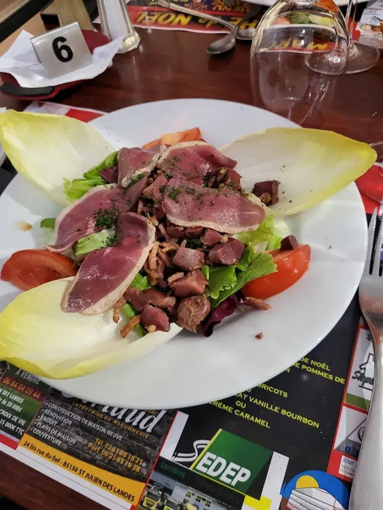 Le 140_Beaulieu-sous-la-Roche_slider_image_2