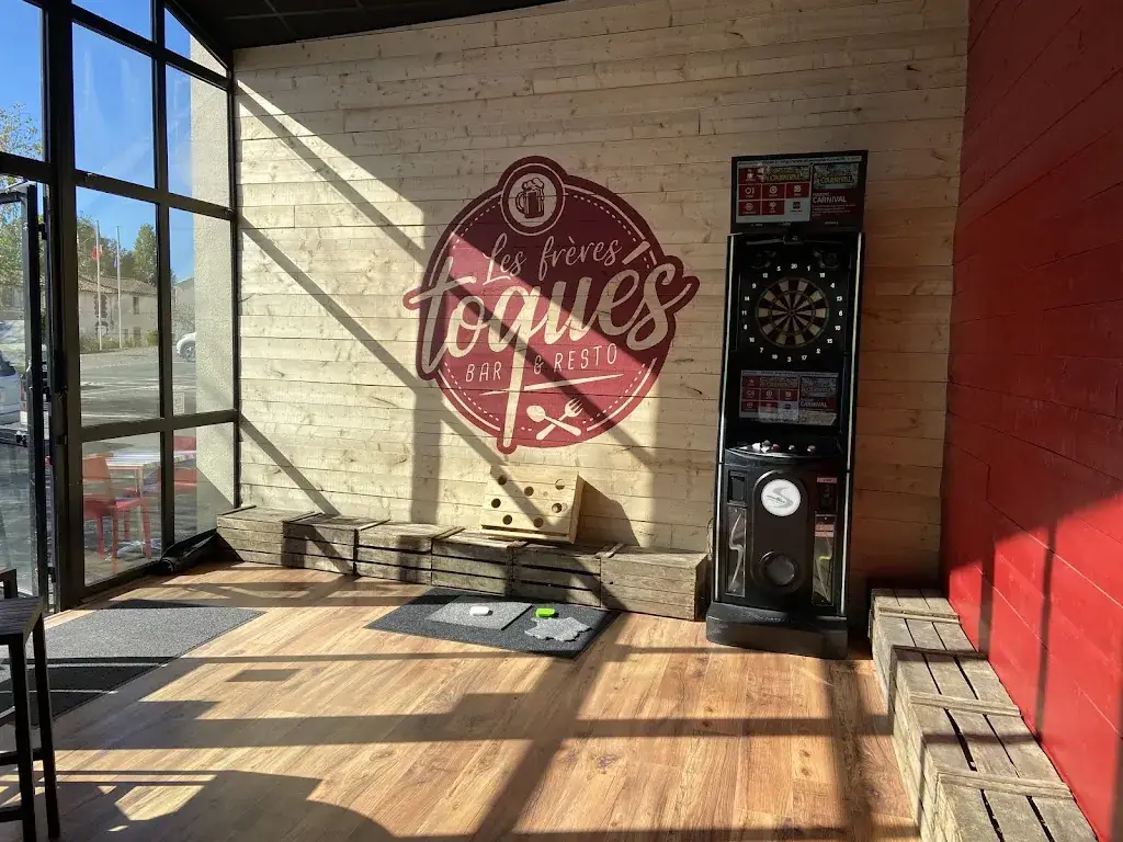 Les frères toqués Restaurant in Venansault