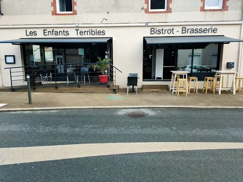 Les Enfants Terribles_Beaupréau-en-Mauges_slider_image_1