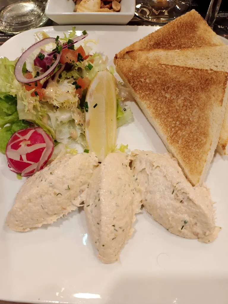 Lara FICHET_La case à Tata_Ancenis-Saint-Géréon_review