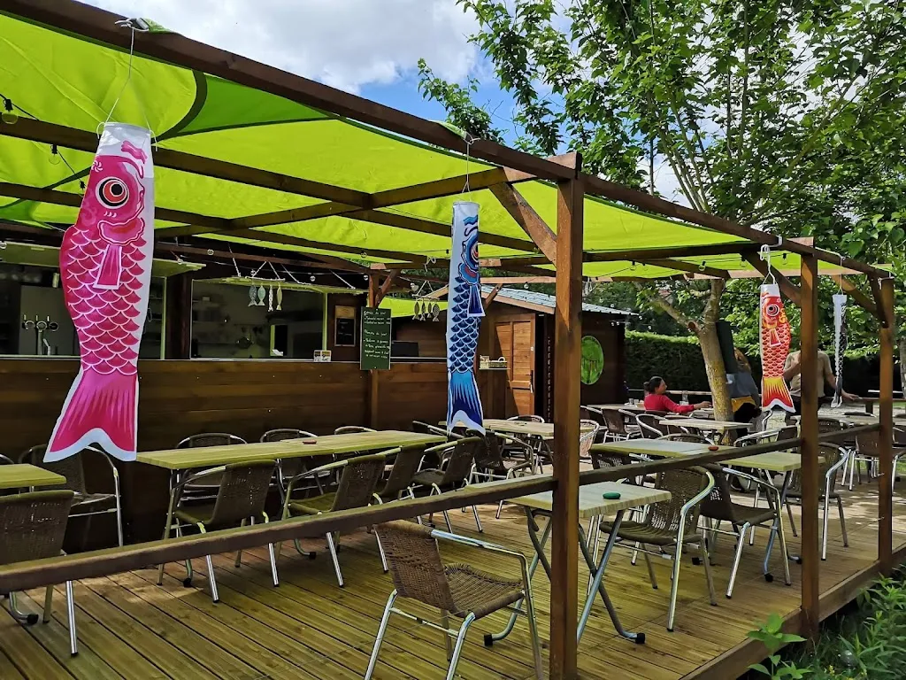 Les Petites Sardines restaurant in Antigny