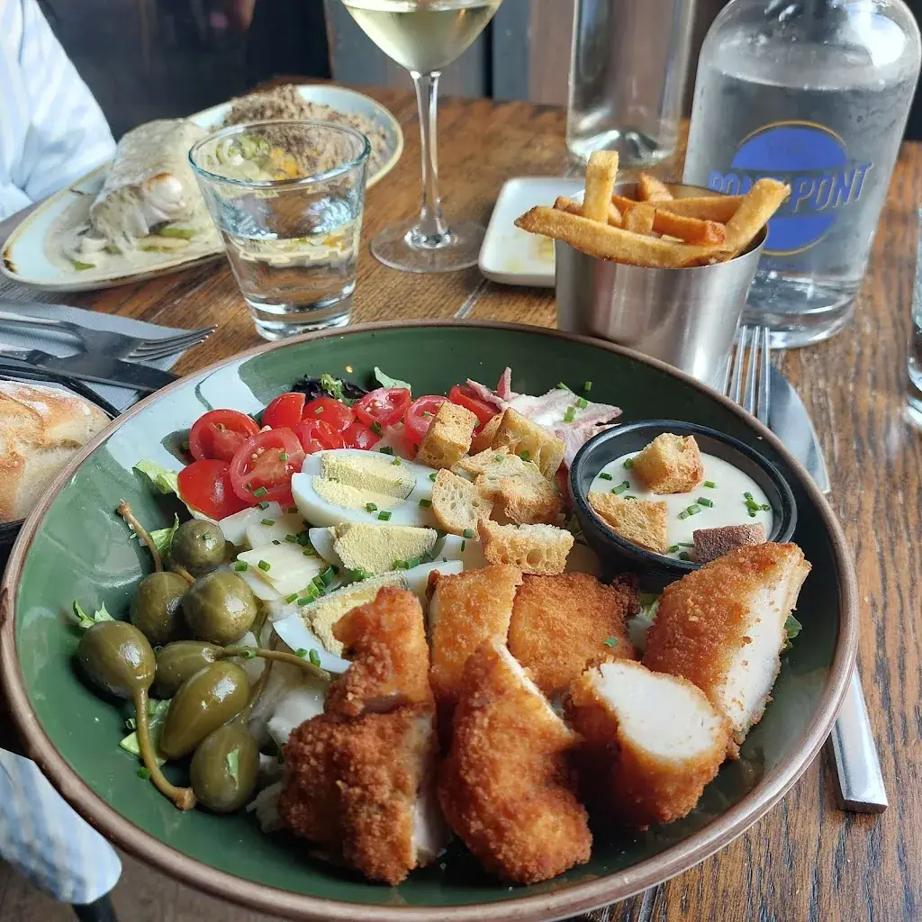 Carl Harwood_Chez Pont-Pont_Angers_review