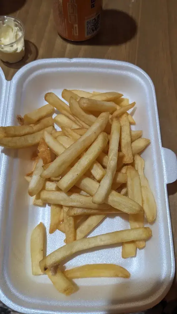 adrien pommier_Le crosty fast food pizza_Argentré_review