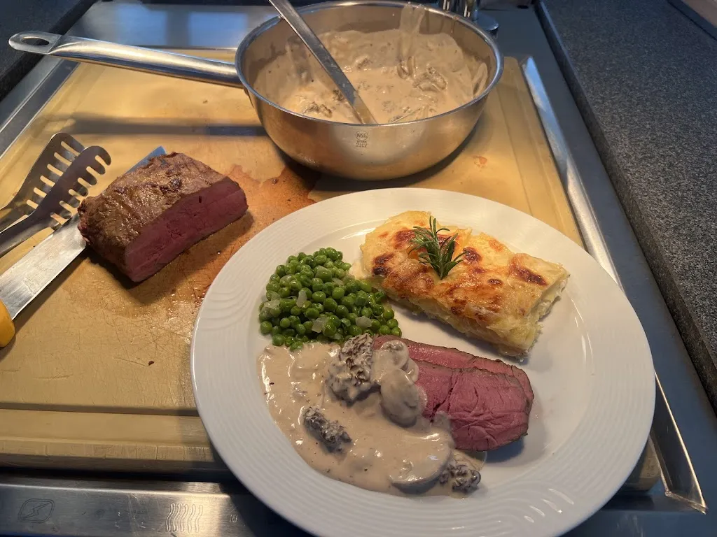 Oma Anni's_Raron_slider_image_2