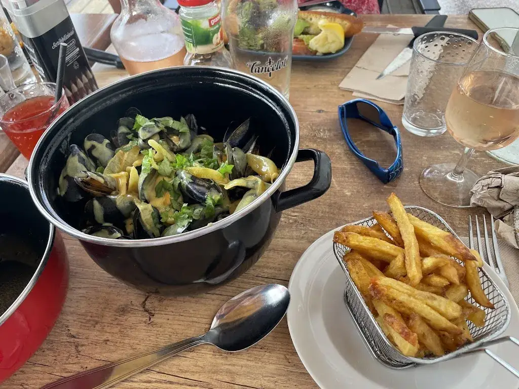 Lee_CHEZ NOUS - Bar - Restaurant_Assérac_review