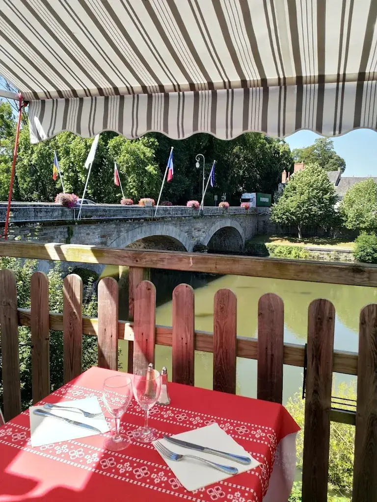 Restaurant L'Auberge des Isles restaurant in Lude