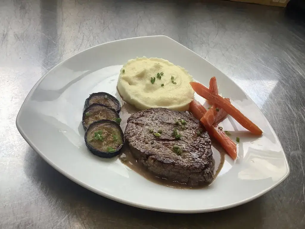 Le Coin Gourmand_Sarcé_slider_image_2