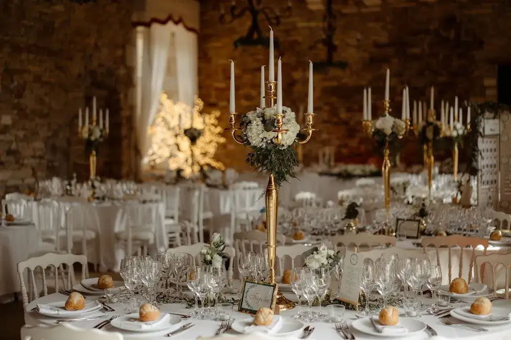 Edouard Set_Avessac_slider_image_3