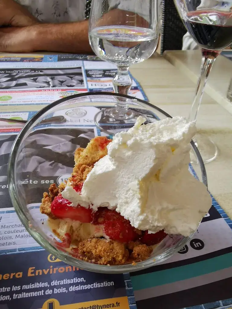 Philippe V_Auberge du Poteau Vert Restaurant Saint-Nicolas-de-Redon, 44460_Saint-Nicolas-de-Redon_review