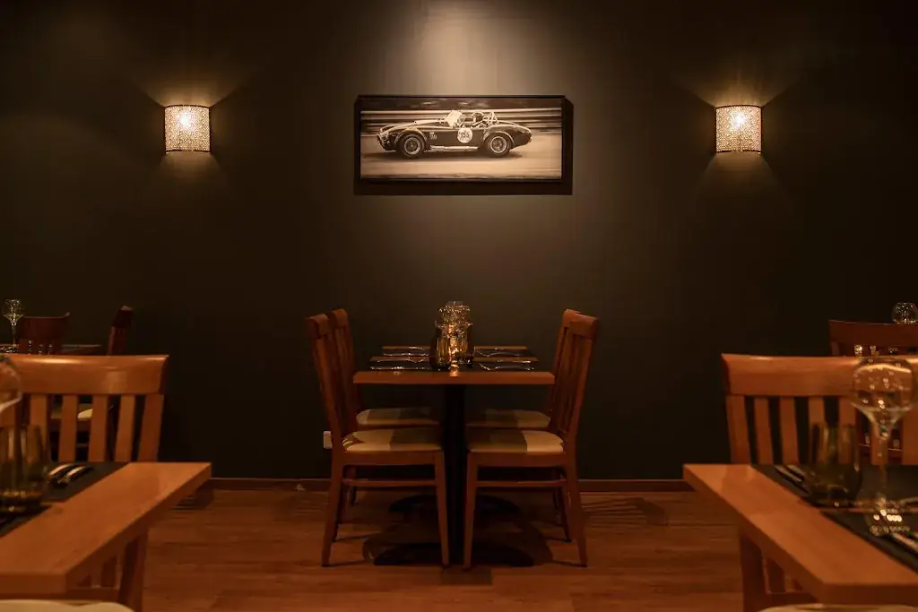 Auberge La Croix Blanche restaurant in Lavigny