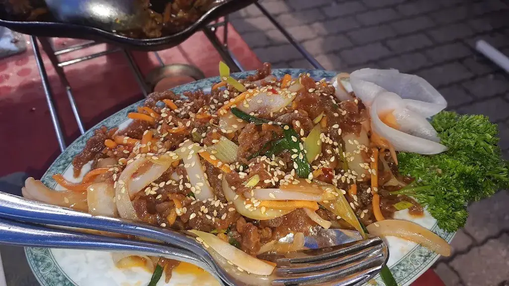 Yuan Ming Yuan Sàrl ristorante a Savigny