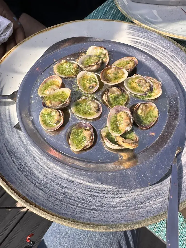 Yuliia Yuliia_Le Marina Bay_Moutiers-en-Retz_review