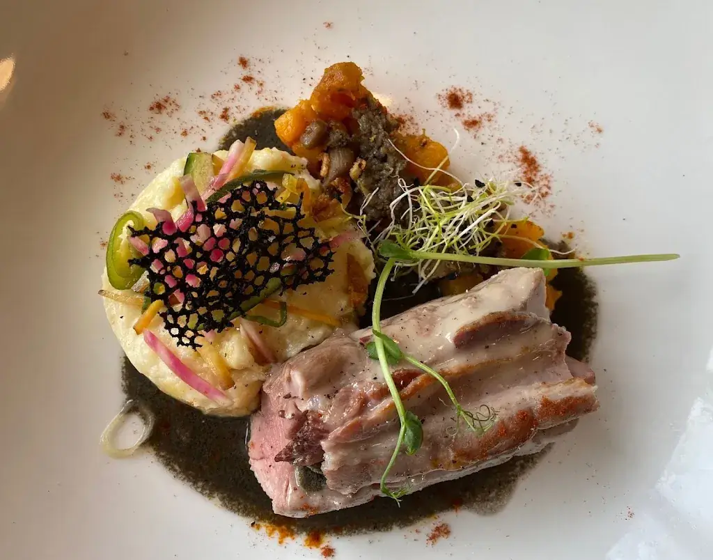 Cédric LAVILLE_LE GRAND CHEMIN_Rouans_review