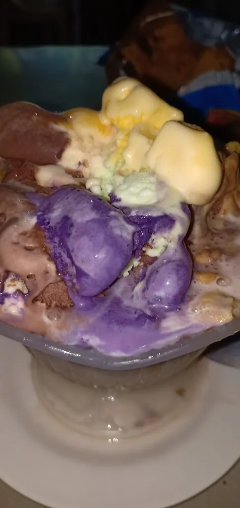 ariane marie alviola_Nene's Halo halo_Philippines_Bewertung