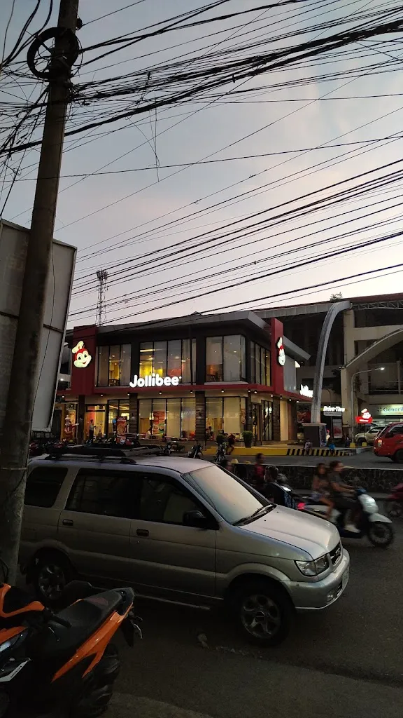 peter sumagang_Jollibee Bais_Philippines_review