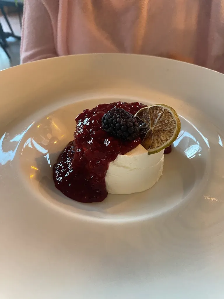 Maurine K_Le Résia_Avrillé_recensione