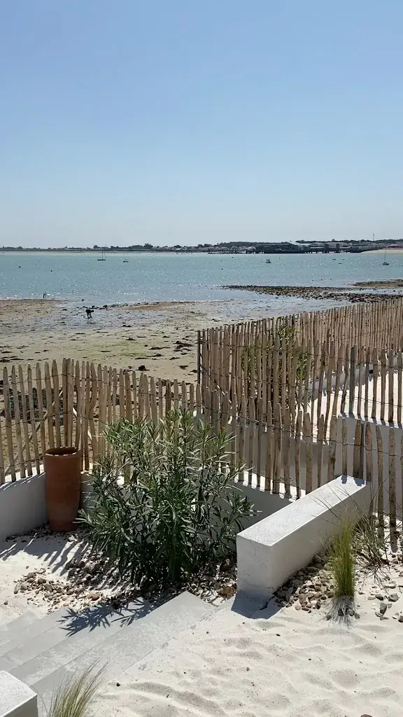 Hôtel Le Noirmoutier ristorante a Barbâtre