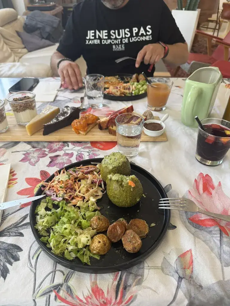 Céline Crespin_Entre 2 Ponts_Divatte-sur-Loire_review