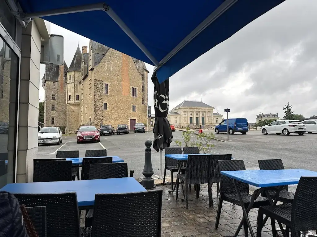 Le Charleston ristorante a Baugé-en-Anjou