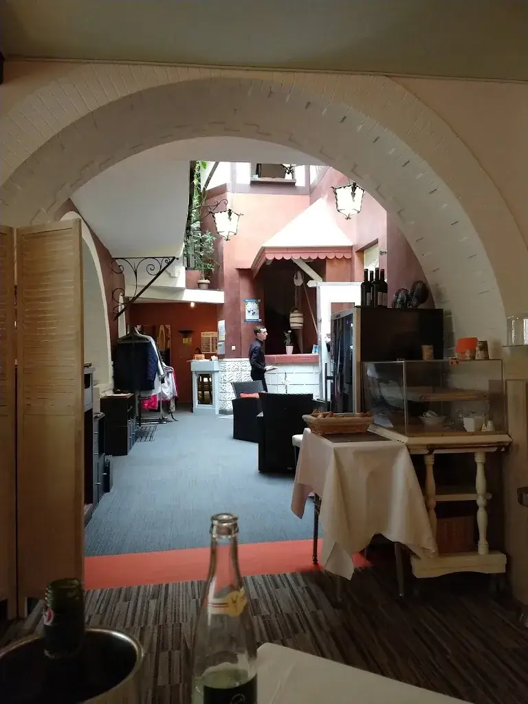 Ian Pitt_Logis Hôtel Ô Prestige_Baugé-en-Anjou_review