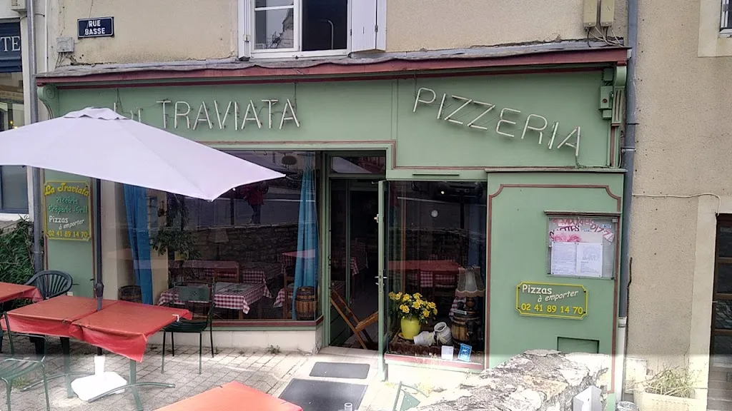 Barry Paul_PIzzeria/Crêperie La Traviata_Baugé-en-Anjou_review