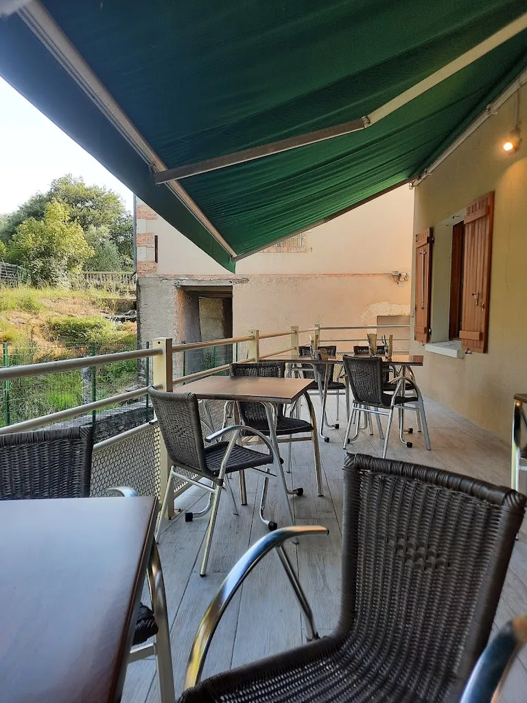 Le Moulinet La Petite Folie Gourmande_Villages_slider_image_1