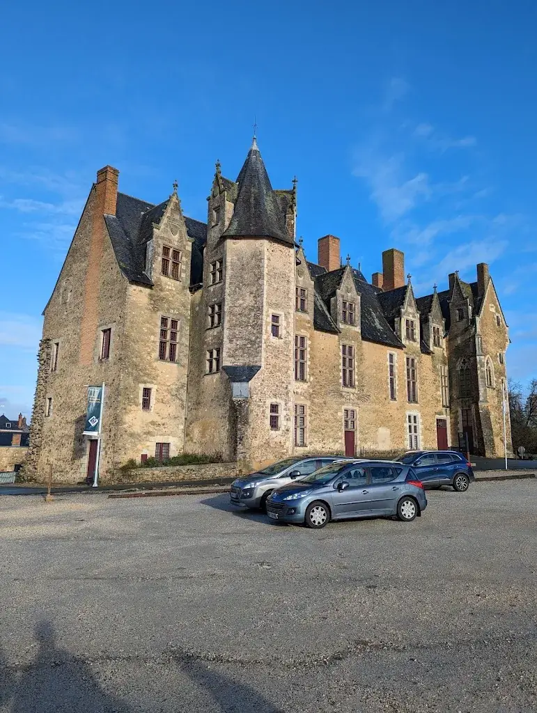 Château de Baugé_49150_slider_image_3