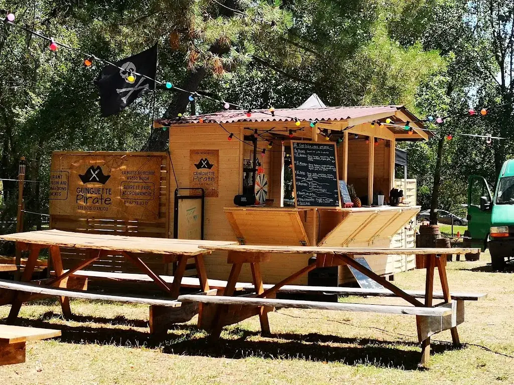 Auberge Pirate - Guinguette insolite_d'Anjou_slider_image_2