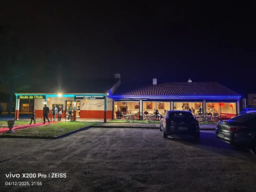 asif ranjha_ROUTE DE L'INDE_Basse-Goulaine_review