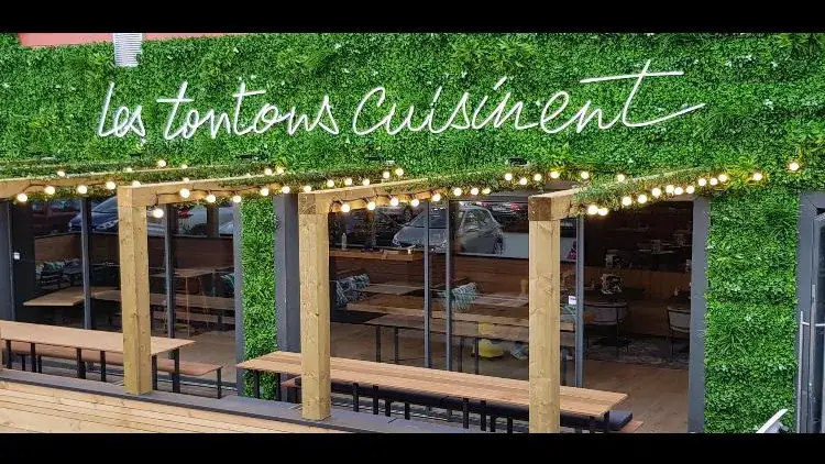 Les Tontons Cuisinent restaurant in Saint-Sébastien-sur-Loire