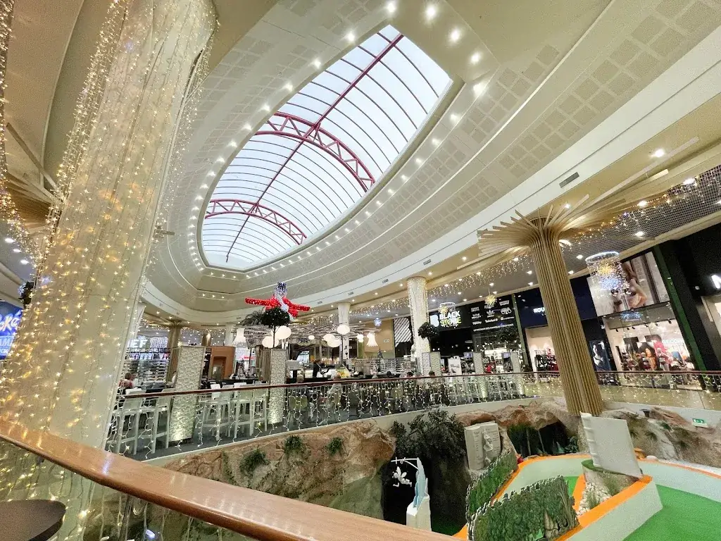 Centre commercial Pôle Sud_Basse-Goulaine_slider_image_3