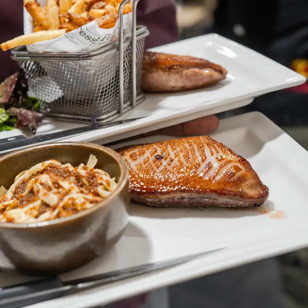 French Pub_Saint-Sébastien-sur-Loire_slider_image_3