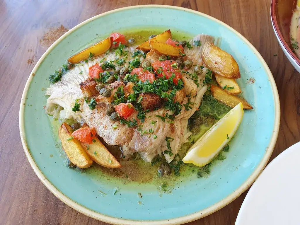 Fabian Bergeron_l'Aporrhais_Batz-sur-Mer_recensione