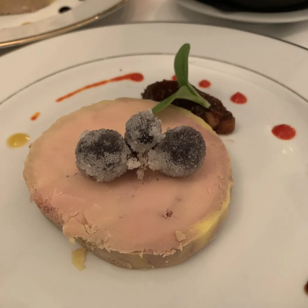 Ivan Lugovoi_La Voile d'Or_Pouliguen_review