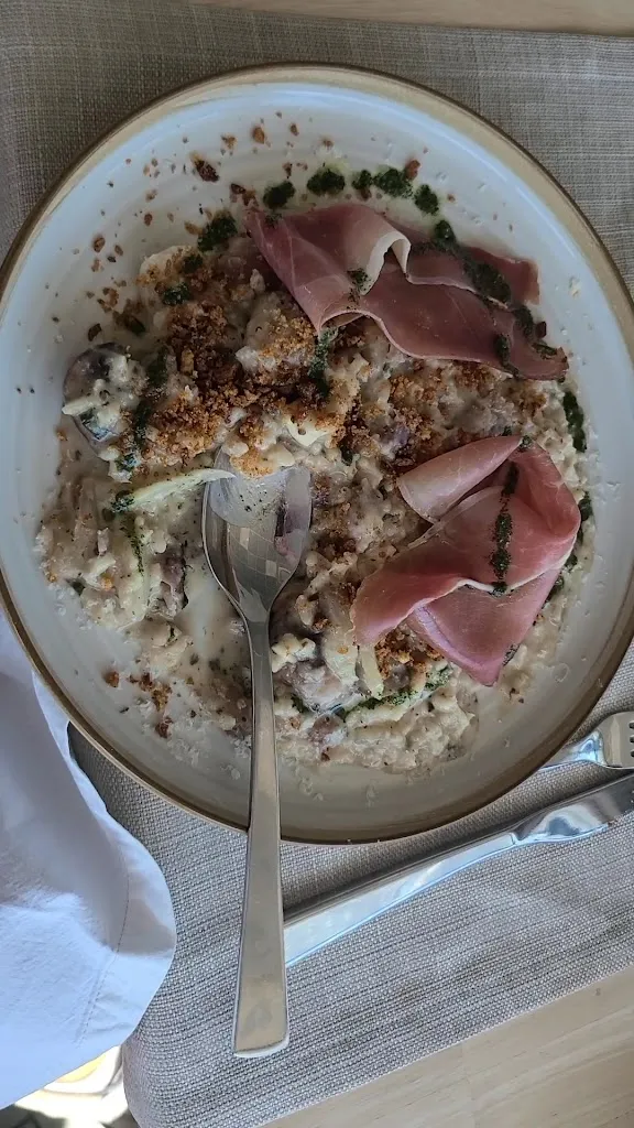 Surfing Manbearpig_Restaurant 